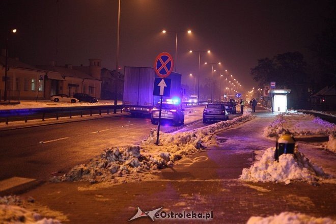 Ostrołęka: Śmiertelne potrącenie pieszej przy Traugutta [26.01.2015] - zdjęcie #6 - eOstroleka.pl