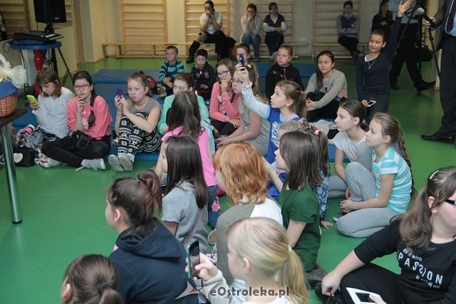 Miss Polski, Ewa Mielnicka czytała bajki w ostrołęckim aquaparku [] - zdjęcie #31 - eOstroleka.pl