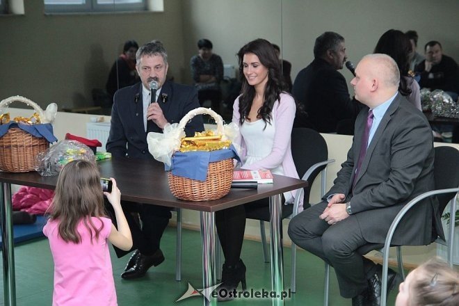Miss Polski, Ewa Mielnicka czytała bajki w ostrołęckim aquaparku [] - zdjęcie #40 - eOstroleka.pl