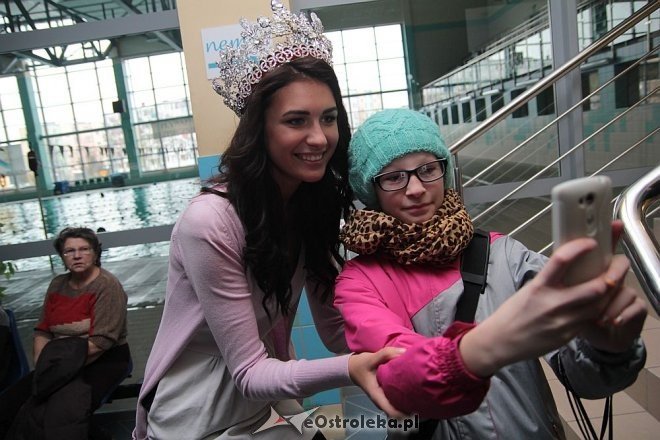 Miss Polski, Ewa Mielnicka czytała bajki w ostrołęckim aquaparku [] - zdjęcie #66 - eOstroleka.pl