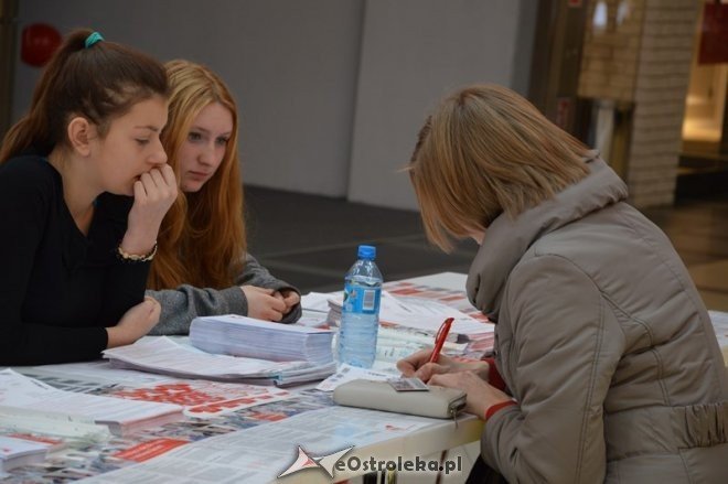Dzień Dawcy Szpiku z Miss Polski w Galerii Bursztynowej [07.02.2015] - zdjęcie #2 - eOstroleka.pl