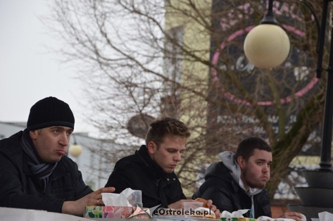 Mistrzostwa Ostrołeki w jedzeniu pączków [12.02.2015] - zdjęcie #30 - eOstroleka.pl