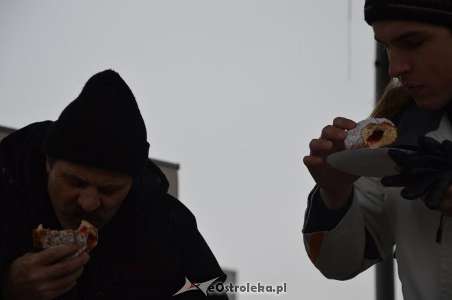 Mistrzostwa Ostrołeki w jedzeniu pączków [12.02.2015] - zdjęcie #15 - eOstroleka.pl