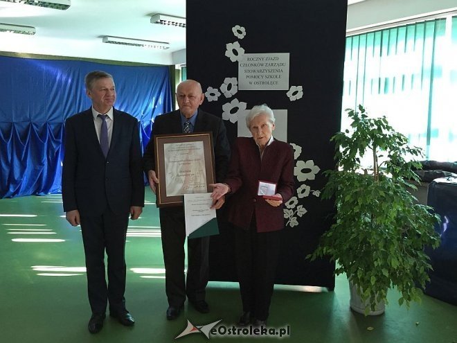Stowarzyszenie Pomocy Szkole nagrodzone medalem Pro Masovia [20.02.2015] - zdjęcie #8 - eOstroleka.pl