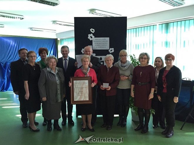 Stowarzyszenie Pomocy Szkole nagrodzone medalem Pro Masovia [20.02.2015] - zdjęcie #9 - eOstroleka.pl