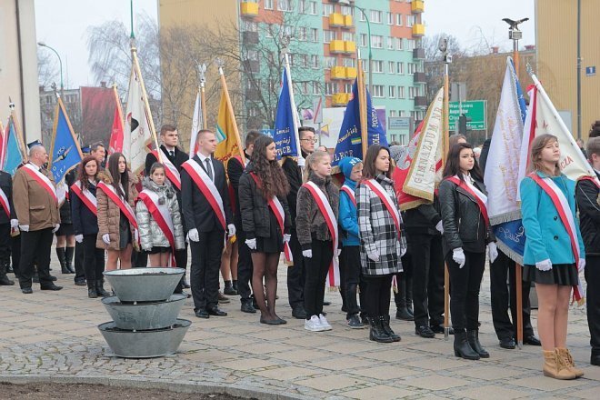 Miejskie obchody Narodowego Dnia Pamięci Żołnierzy Wyklętych [01.03.2015] - zdjęcie #46 - eOstroleka.pl