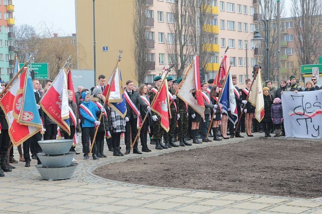 Miejskie obchody Narodowego Dnia Pamięci Żołnierzy Wyklętych [01.03.2015] - zdjęcie #67 - eOstroleka.pl