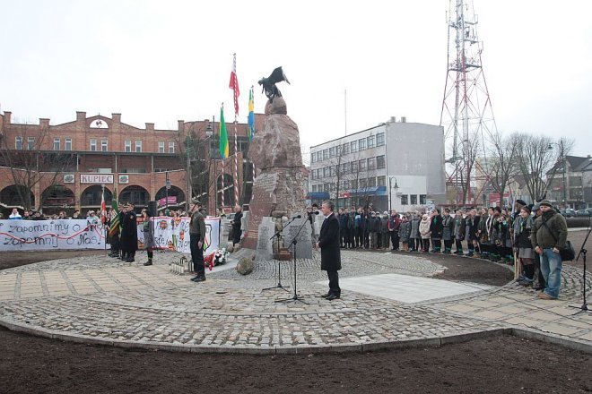 Miejskie obchody Narodowego Dnia Pamięci Żołnierzy Wyklętych [01.03.2015] - zdjęcie #75 - eOstroleka.pl