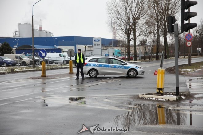 Ostrołęka: Wypadek na I AWP. Jedna osoba trafiła do szpitala [ZDJĘCIA] - zdjęcie #1 - eOstroleka.pl