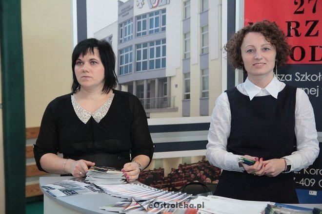 IX Młodzieżowe Targi Edukacji i Pracy w Ostrołęce [19.03.2015] - zdjęcie #40 - eOstroleka.pl