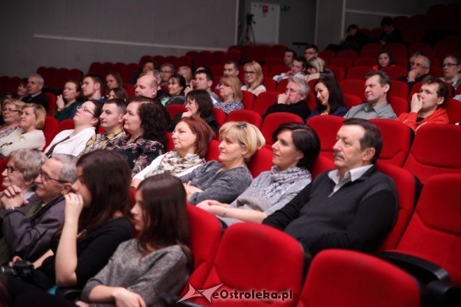 Premierowy spektakl w wykonaniu aktorów OSA: Molier... mimo woli [22.03.2015] - zdjęcie #12 - eOstroleka.pl
