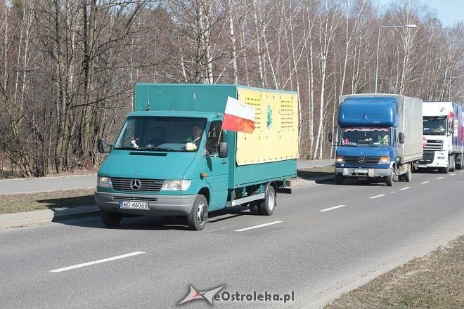 Transportowcy z Ostrołęki przez godzinę blokowali obwodnicę [23.03.2015] - zdjęcie #45 - eOstroleka.pl