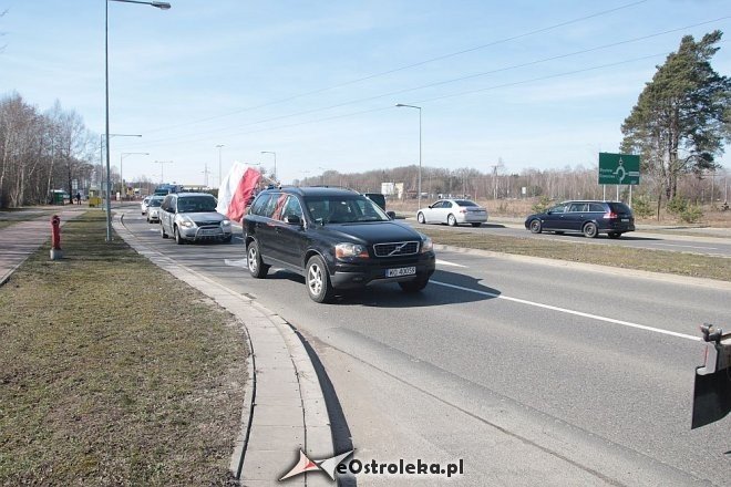 Transportowcy z Ostrołęki przez godzinę blokowali obwodnicę [23.03.2015] - zdjęcie #51 - eOstroleka.pl