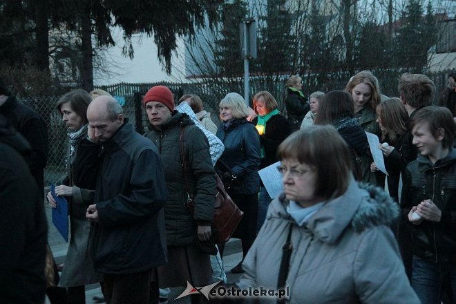Marsz dla Życia i Rodziny 2015: Setki mieszkańców na ulicach Ostrołęki [ZDJĘCIA] - zdjęcie #21 - eOstroleka.pl