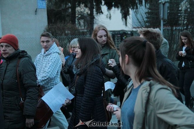 Marsz dla Życia i Rodziny 2015: Setki mieszkańców na ulicach Ostrołęki [ZDJĘCIA] - zdjęcie #25 - eOstroleka.pl