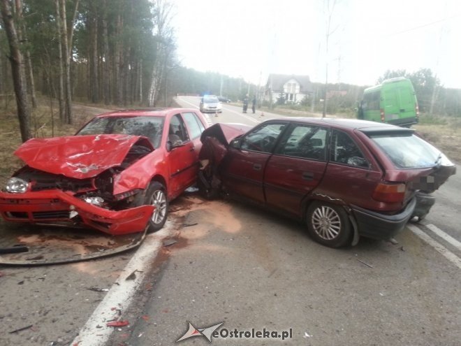 Wypadek autobusu w Łęgu Przedmiejskim: Ranna jedna osoba [31.03.2015] - zdjęcie #3 - eOstroleka.pl