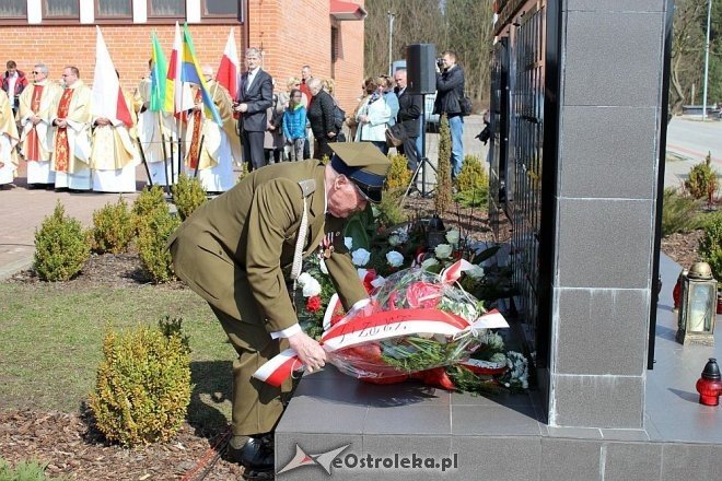 Obchody rocznicowe zbrodni katyńskiej i katastrofy w Smoleńsku [11.04.2015] - zdjęcie #42 - eOstroleka.pl