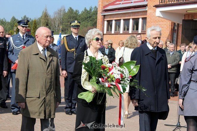 Obchody rocznicowe zbrodni katyńskiej i katastrofy w Smoleńsku [11.04.2015] - zdjęcie #46 - eOstroleka.pl