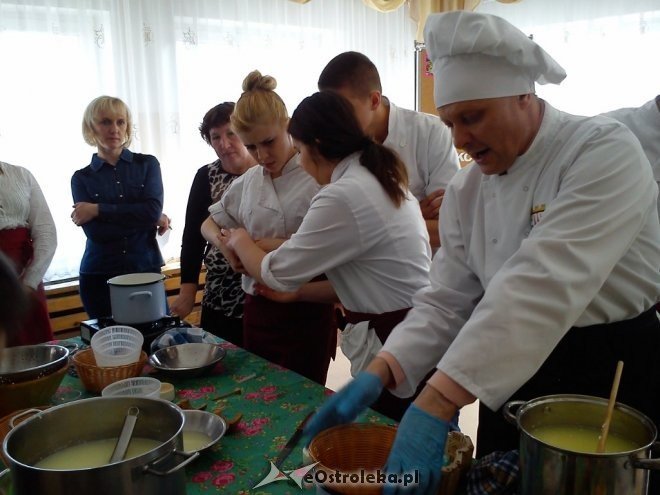 O produkcji sera podpuszczkowego z uczniami ostrołęckiej „czwórki” [16.04.2015] - zdjęcie #28 - eOstroleka.pl