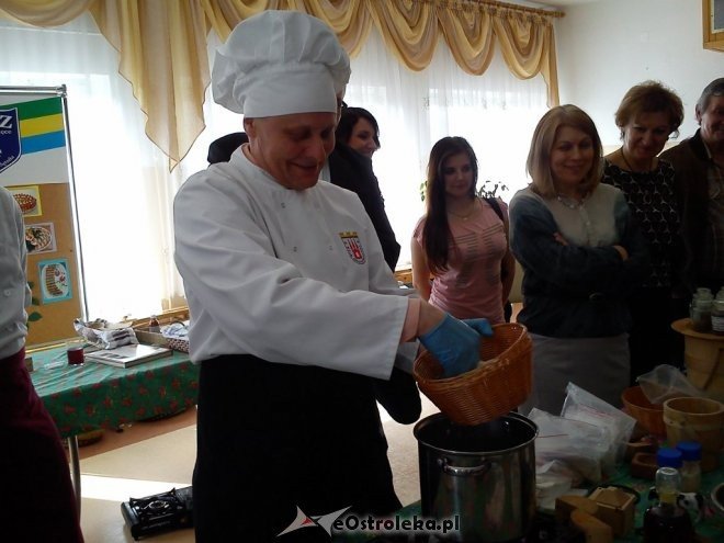 O produkcji sera podpuszczkowego z uczniami ostrołęckiej „czwórki” [16.04.2015] - zdjęcie #37 - eOstroleka.pl