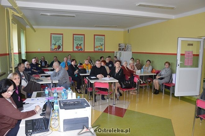 Wybory do Rady Osiedla Sienkiewicza [16.04.2015] - zdjęcie #2 - eOstroleka.pl