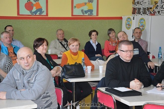 Wybory do Rady Osiedla Sienkiewicza [16.04.2015] - zdjęcie #8 - eOstroleka.pl