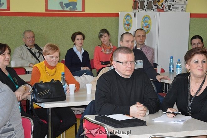 Wybory do Rady Osiedla Sienkiewicza [16.04.2015] - zdjęcie #9 - eOstroleka.pl
