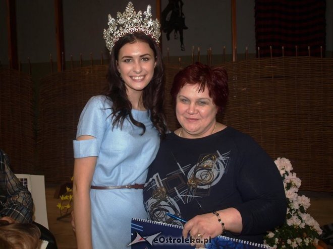 Miss Polski 2014, Ewa Mielnicka z wizytą w Kadzidle [20.04.2015] - zdjęcie #5 - eOstroleka.pl