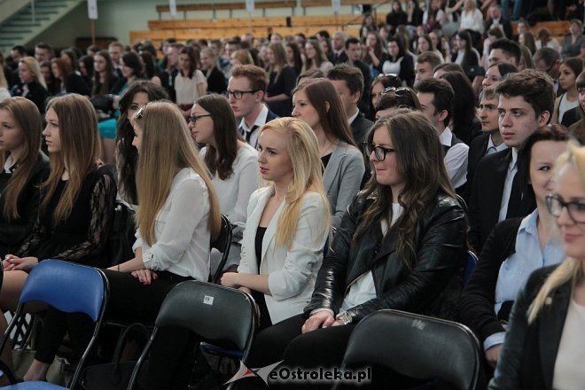 Zakończenie roku szkolnego klas maturalnych z I LO w Ostrołęce [24.04.2015] - zdjęcie #30 - eOstroleka.pl