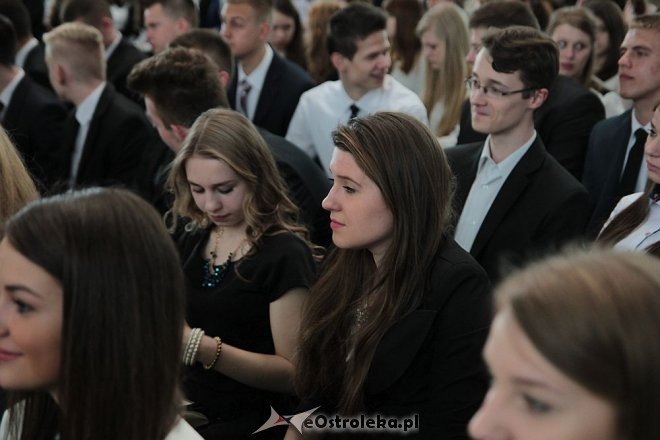 Zakończenie roku szkolnego klas maturalnych z I LO w Ostrołęce [24.04.2015] - zdjęcie #43 - eOstroleka.pl