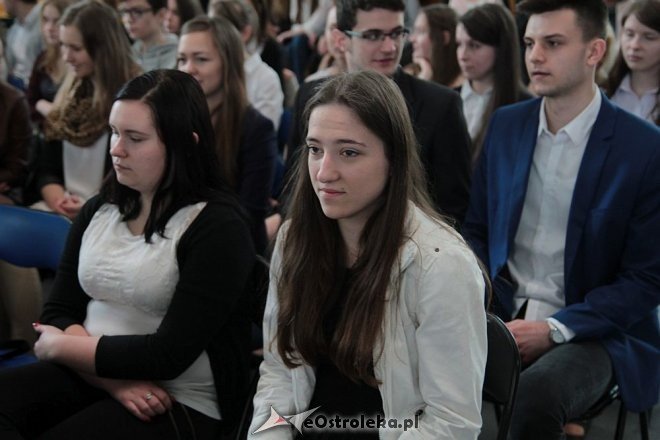 Zakończenie roku szkolnego klas maturalnych z I LO w Ostrołęce [24.04.2015] - zdjęcie #8 - eOstroleka.pl