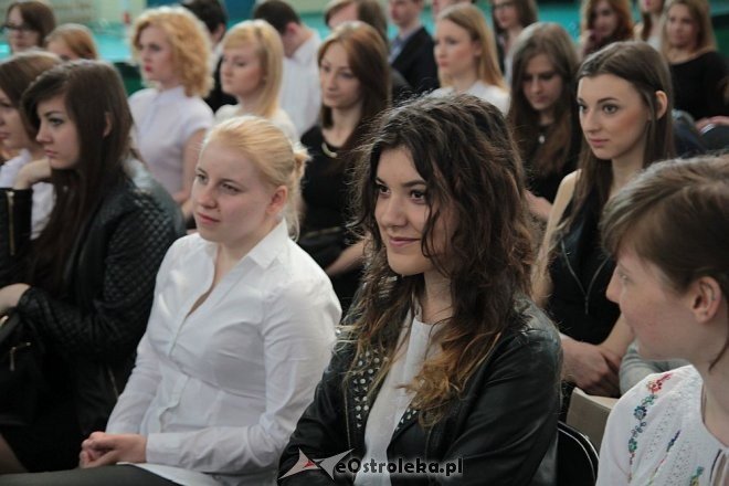 Zakończenie roku szkolnego klas maturalnych z I LO w Ostrołęce [24.04.2015] - zdjęcie #23 - eOstroleka.pl
