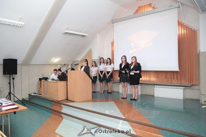 Zakończenie roku szkolnego klas maturalnych z ZSZ nr 3 w Ostrołęce [ZDJĘCIA] - zdjęcie #1 - eOstroleka.pl