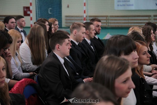 Zakończenie roku szkolnego klas maturalnych z ZSZ nr 4 w Ostrołęce [ZDJĘCIA] - zdjęcie #58 - eOstroleka.pl
