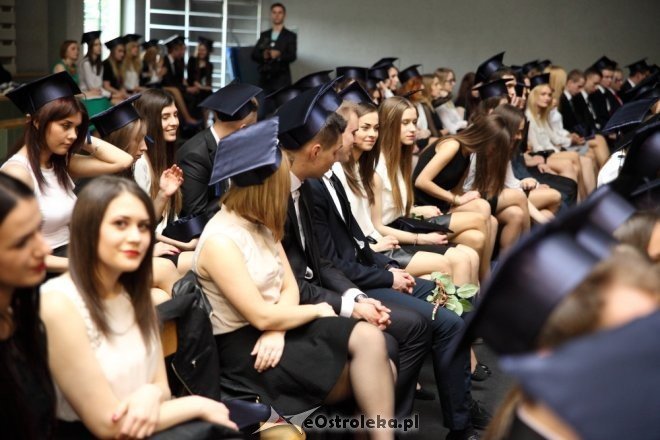 Zakończenie roku szkolnego klas maturalnych III Liceum Ogólnokształcącego w Ostrołęce [24.04.2015] - zdjęcie #30 - eOstroleka.pl