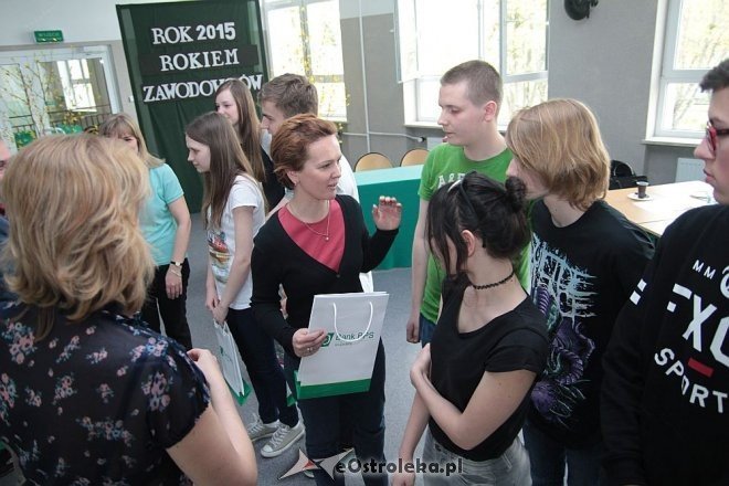 Gra miejska „Młody – Przedsiębiorczy” za nami: Zwyciężyli uczniowie III LO [28.04.2015] - zdjęcie #46 - eOstroleka.pl