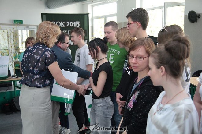 Gra miejska „Młody – Przedsiębiorczy” za nami: Zwyciężyli uczniowie III LO [28.04.2015] - zdjęcie #49 - eOstroleka.pl