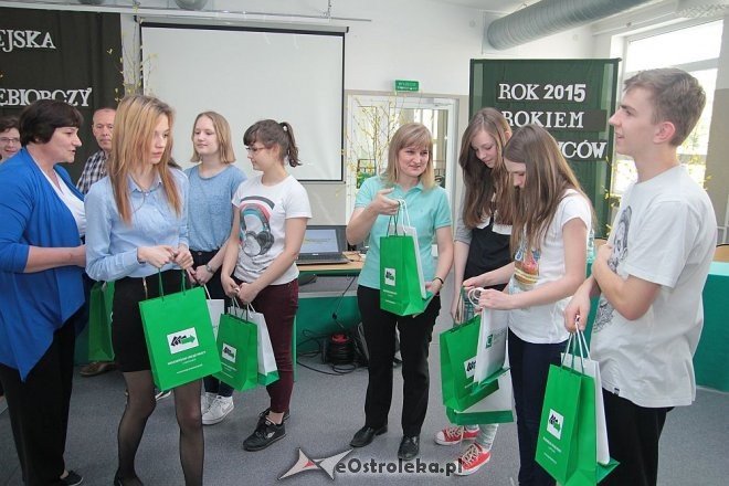 Gra miejska „Młody – Przedsiębiorczy” za nami: Zwyciężyli uczniowie III LO [28.04.2015] - zdjęcie #59 - eOstroleka.pl