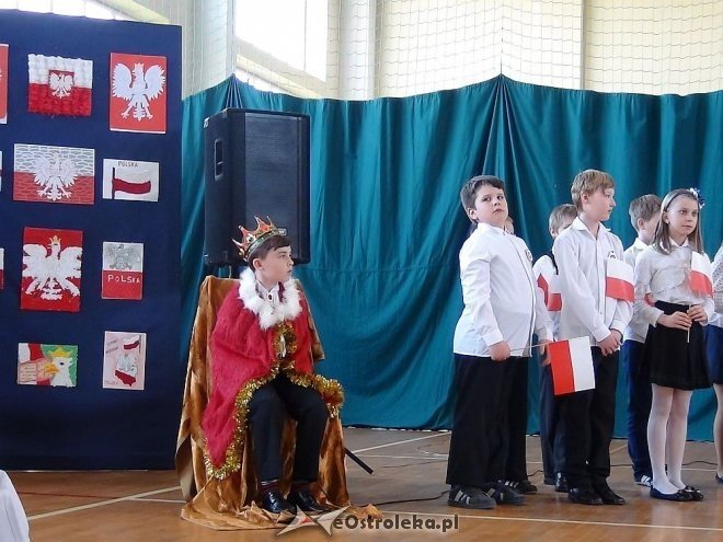 Dzień Flagi Państwowej i Święto Konstytucji w Szkole Podstawowej w Troszynie [03.05.2015] - zdjęcie #38 - eOstroleka.pl