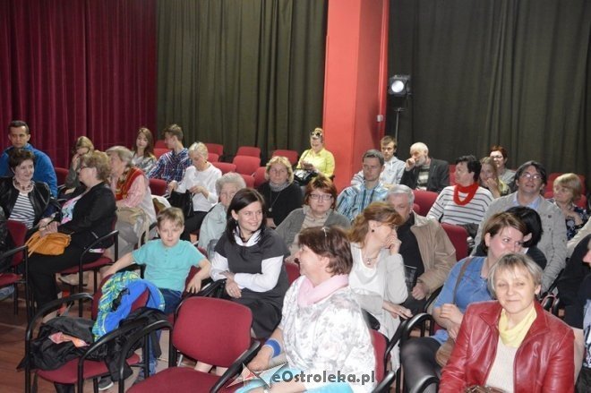 KOLACJA NA CZTERY RĘCE - premiera teatralna [08.05.2015] - zdjęcie #3 - eOstroleka.pl