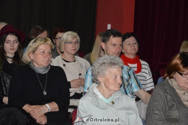 KOLACJA NA CZTERY RĘCE - premiera teatralna [08.05.2015] - zdjęcie #10 - eOstroleka.pl
