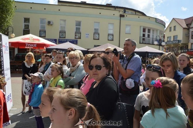 II Festiwal Piosenki w języku angielskim [09.05.2015] - zdjęcie #4 - eOstroleka.pl