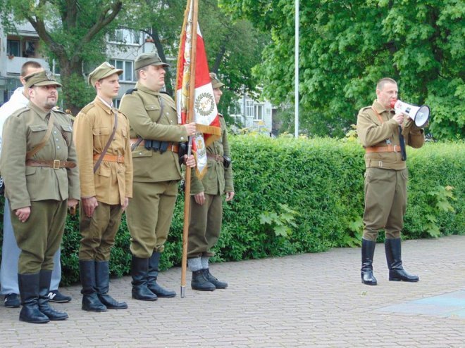Narodowcy upamiętnili wyzwolenie Ostrołęki przez oddział Kedywu AK-AKO - zdjęcie #12 - eOstroleka.pl
