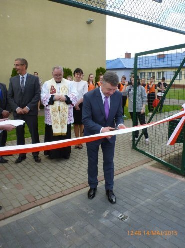 Rzekuń: Uroczyste otwarcie boiska w gimnazjum - zdjęcie #11 - eOstroleka.pl
