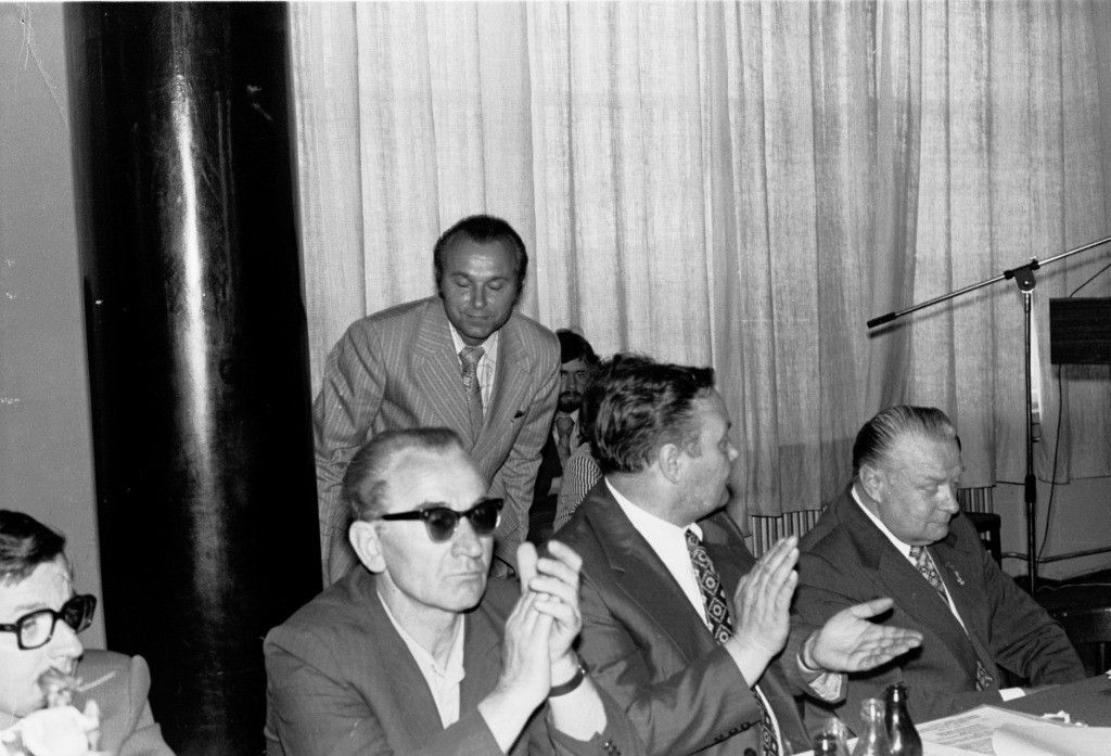 Posiedzenie I sesji Wojewódzkiej Rady Narodowej w Ostrołęce 14.VI.1975 r. - zdjęcie #23 - eOstroleka.pl