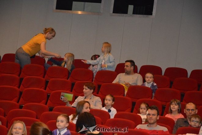 ZŁOTA KACZKA - spektakl teatralny [24.05.2015] - zdjęcie #2 - eOstroleka.pl