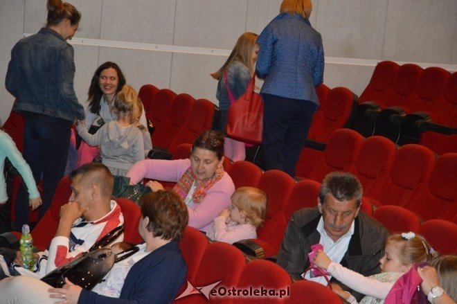 ZŁOTA KACZKA - spektakl teatralny [24.05.2015] - zdjęcie #5 - eOstroleka.pl