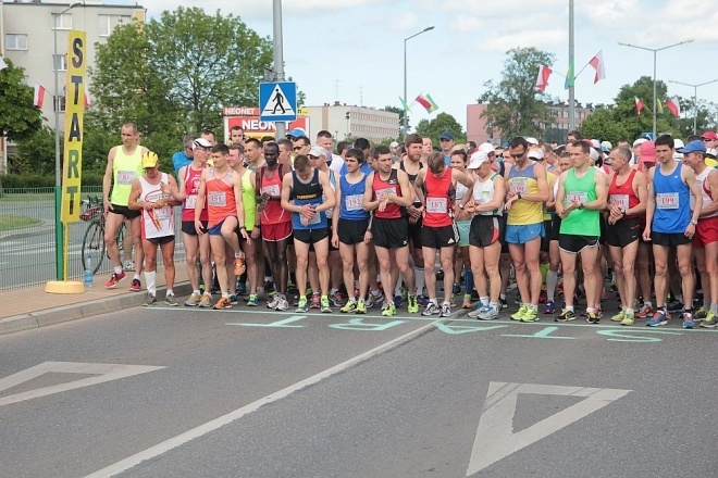 XXI Półmaraton Kurpiowski [24.05.2015] - zdjęcie #39 - eOstroleka.pl