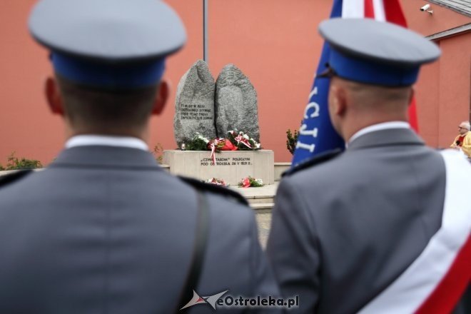 Samorządowcy uczcili pamięć poległych w bitwie pod Ostrołęką z 1831 roku [26.05.2015] - zdjęcie #30 - eOstroleka.pl