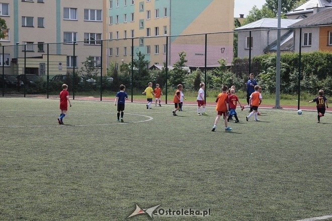 Turniej piłkarski dla dzieci - organizator: Korona Ostrołęka [30.05.2015] - zdjęcie #12 - eOstroleka.pl